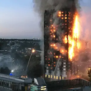 Feuer im Grenfell Tower in London fordert 72 Todesopfer