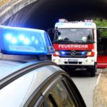 Qualmendes Feuerwehrfahrzeug sorgt für Verkehrsunfälle