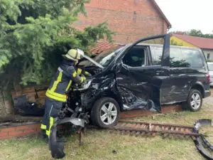 FW Celle: Verkehrsunfall in Groß Hehlen