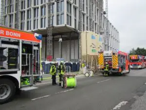 FW-BN: Brand in Hochhaus am Bundeskanzlerplatz – 9 verletzte Personen