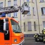 FW-E: Küchenbrand in Mehrfamilienhaus, keine Verletzten