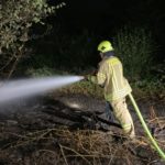FW Ratingen: Nächtlicher Waldbrand konnte schnell gelöscht werden