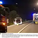 FW-M: Mann schwer verletzt bei Verkehrsunfall (Langwied)