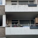 FW-DO: 05.10.2022 . FEUER IN BODELSCHWINGH Brand auf Balkon eines Mehrfamilienhauses