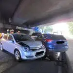 FW-MH: Verkehrsunfall mit mehreren Fahrzeugen - 3 verletzte Personen