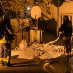 FW-EN: Brand zweier Mülltonnen an einem Fachwerkhaus in der Hattinger Altstadt
