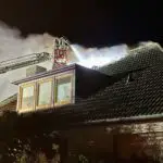 FW-ROW: Feuer zerstört Einfamilienhaus