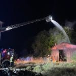 FW-ROW: Lagerhalle steht in Flammen