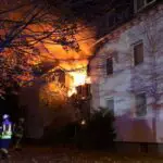 FW-BN: Fünf Verletzte Personen nach nächtlichen Wohnungsbrand im Stadtteil Pennenfeld