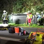 FW-BO: Verkehrsunfall auf der A 43 – Feuerwehr rettet schwerverletzten Fahrer aus seinem PKW