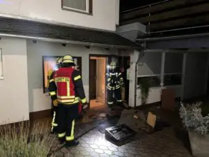 FW Königswinter: Küchenbrand in Thomasberg