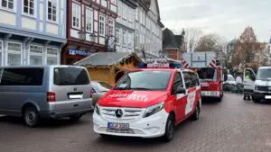 FW Celle: Mit der Drehleiter durch die Weihnachtsstadt