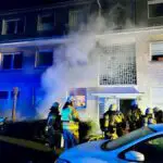 FW-GL: Kellerbrand in Mehrfamilienhaus im Stadtteil Hand von Bergisch Gladbach