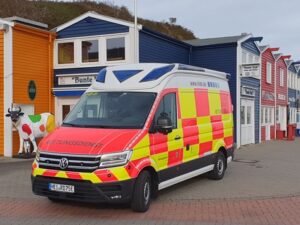 RKiSH: Vollelektrischer Rettungswagen auf Helgoland im Einsatz
