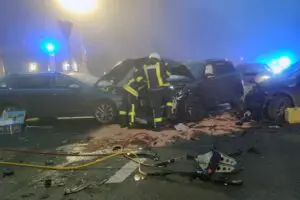 FW-EN: Verkehrsunfall mit 3 PKW Brantener Straße