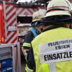 FW-E: Ausgelaufenes Desinfektionsmittel sorgt für umfangreichen Feuerwehreinsatz in Seniorenresidenz, keine Verletzten