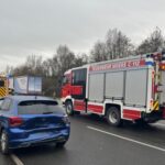 FW Moers: Drei Verletzte bei Verkehrsunfall auf der A 57
