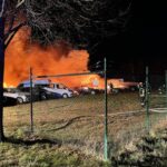 FW-ROW: Feuer zerstört 21 Fahrzeuge