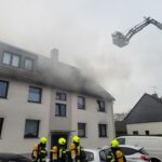 FW-OB: Zimmerbrand im Mehrfamilienhaus