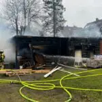 FW-E: Feuer eines Anbaus einer Garage in Essen-Borbeck, keine Verletzten