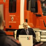 FW Institut NRW: Innenminister Herbert Reul übergibt vier Löschgruppenfahrzeuge für den Katastrophenschutz an vier Feuerwehren in NRW