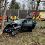 FW-HAAN: Vier Schwerverletzte bei Unfall auf der Autobahn 46