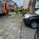 FW-E: Brand in Dachgeschosswohnung – Keine Verletzten