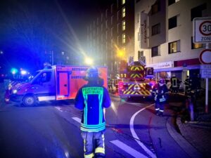 FW-DO: Feuer in Mitte / Saunabrand in einem Hotel