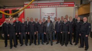 FW-OE: Jahresdienstbesprechung des Einsatzbereichs 4 der Feuerwehr Lennestadt – Ehrung für 70 Jahre