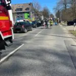 FW-EN: Verkehrsunfall mit drei Fahrzeugen