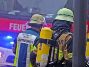 FW-E: Küchenbrand in einem Mehrfamilienhaus, keine Verletzten