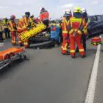 FW Düren: Schwerer Verkehrsunfall auf der B56n