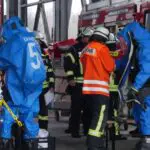 FW Celle: Einsatzübung des Chemie- und Strahlenschutzzuges bei Barilla in Vorwerk