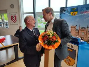 FW-KLE: Feuerwehrchef verabschiedet sich in den Ruhestand / Stefan Veldmeijer hat die Freiwillige Feuerwehr Bedburg-Hau in zwei Jahrzehnten geprägt