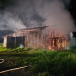 FW-AR: Brennende Scheune nicht mehr zu retten