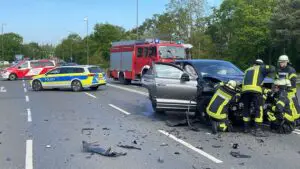 FW Celle: Verkehrsunfall auf dem Wilhelm-Heinichen-Ring
