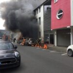FW-BN: PKW-Brand verursacht hohen Sachschaden, Eine betroffene Wohnung nicht mehr bewohnbar!