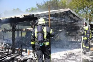 FW-SE: Feuer in Tensfelder Wohngebiet