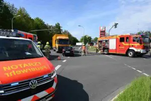 FW Pulheim: Verkehrsunfall mit Verletzten in Pulheim-Brauweiler