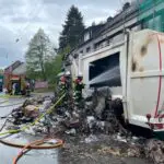 FW Neunkirchen: Brand eines Müllwagens in der Innenstadt von Ottweiler