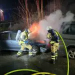 FW-PL: Ortsteil Stadtmitte – Fahrzeugbrand