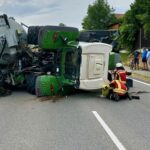 FW Stockach: Fahrzeugbrand innerorts – war: umgestürzte landwirtschaftliche Zugmaschine