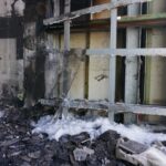 FW Ratingen: Gebäudebrand Berliner Platz mit drei Parallelereignissen