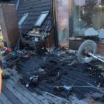 FW Ratingen: Feuer auf Balkon in Tiefenbrioch