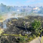 FW Celle: Flächenbrand in der Trüllerstraße