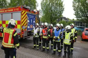 FW Mettmann: 26 Prüflinge der Feuerwehrgrundausbildung verstärken die Mettmanner Feuerwehr