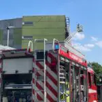FW-E: Brand im Patientenzimmer einer Essener Klinik fordert vier Verletzte, zwei davon schwer