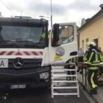 FW-BO: Unfall zwischen Straßenbahn und Entsorgungsfahrzeug