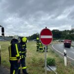 FW-EN: Verkehrsunfall mit eingeklemmter Person, Autobahn A1
