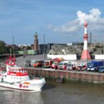FW Bremerhaven: Seestadtretter gratulieren Seenotretter